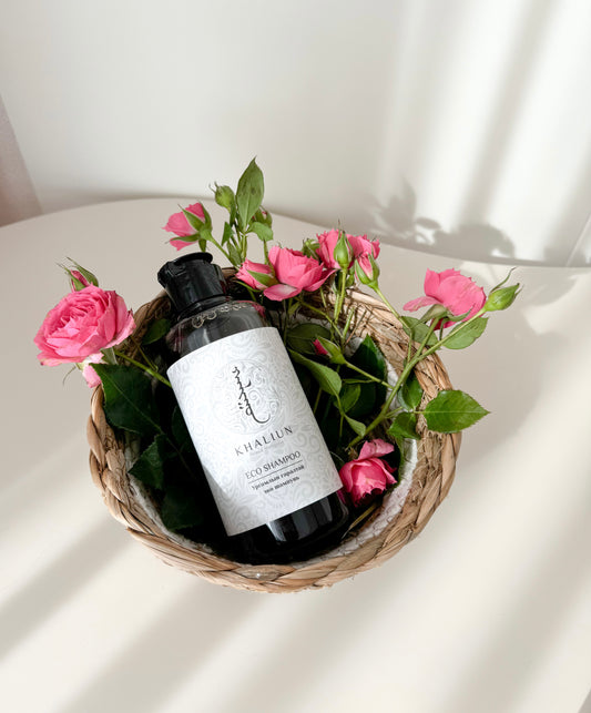 Хар бэх хүн орхоодойн хандтай шампунь