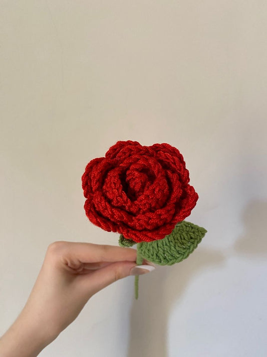 Гар нэхмэл сарнай