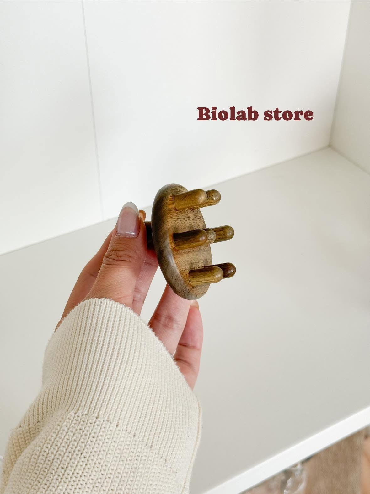 Модон массажлагч